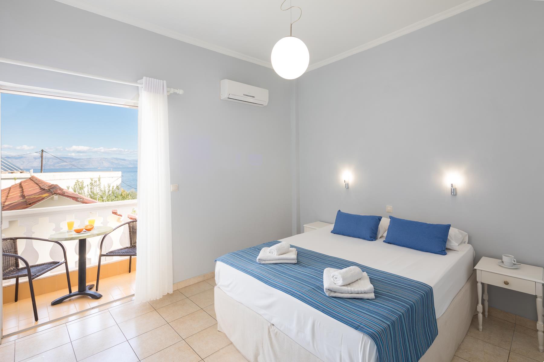 Room for couple in Corfu
