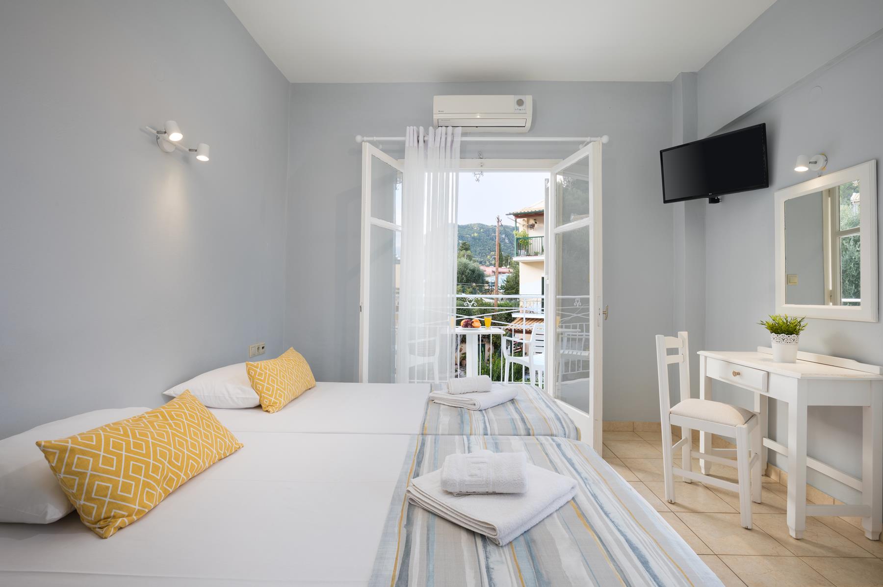 Room with balcony in Corfu